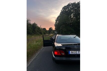 Mercedes-Benz E 200 Gebrauchtwagen