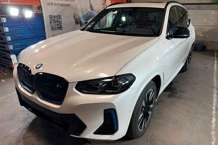 BMW iX3 Gebrauchtwagen