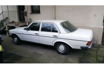 Mercedes-Benz 240 Gebrauchtwagen