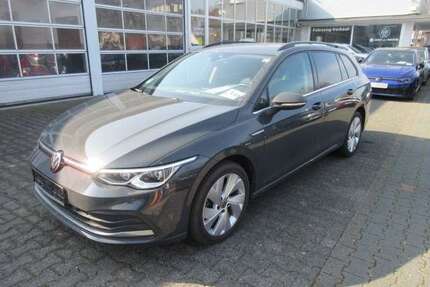 VW Golf Variant Style 2.0 TDI DSG NAVI AHK ACC LED AL Gebrauchtwagen