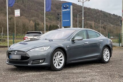 Tesla Model S Gebrauchtwagen