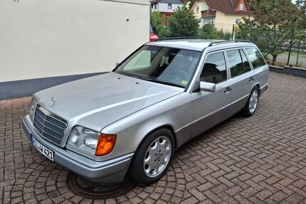 Mercedes-Benz E 220 Gebrauchtwagen