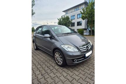 Mercedes-Benz A 180 Gebrauchtwagen