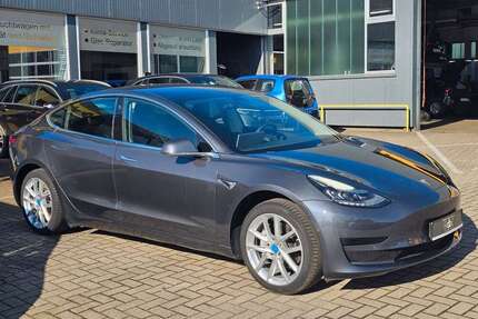 Tesla Model 3 Gebrauchtwagen