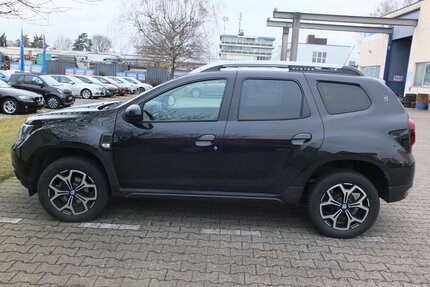 Dacia Duster II CELEBRATIONMOD.2021 NAVI KAMERA KLIMAAUT 