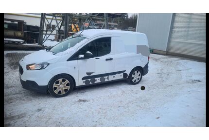 Ford Transit Courier Gebrauchtwagen