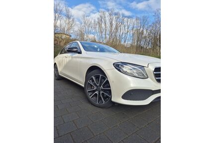 Mercedes-Benz E 220 Gebrauchtwagen