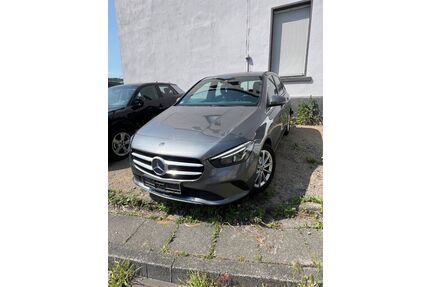 Mercedes-Benz B 180 Gebrauchtwagen