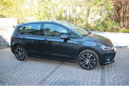 VW Golf Sportsvan Gebrauchtwagen