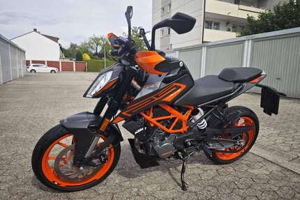 KTM 125 Duke Gebrauchtwagen