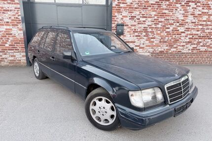 Mercedes-Benz 220 Gebrauchtwagen