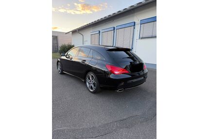Mercedes-Benz CLA 180 Shooting Brake Gebrauchtwagen