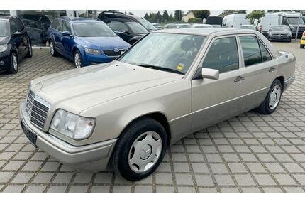 DS Automobiles E 200 