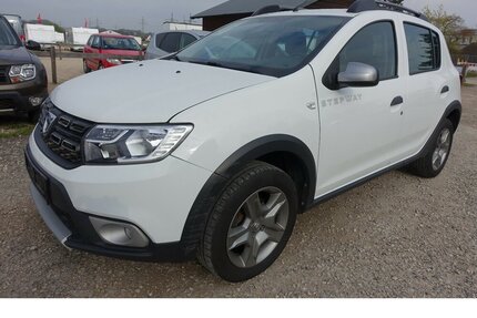 Dacia Sandero Stepway Prestige Autom. Navi PDC Alu Gebrauchtwagen