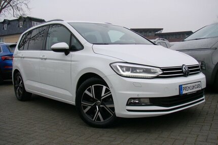 VW Touran 1,5 Comfortline ACC LED AHK 7Sitzer SHZ BMT Gebrauchtwagen