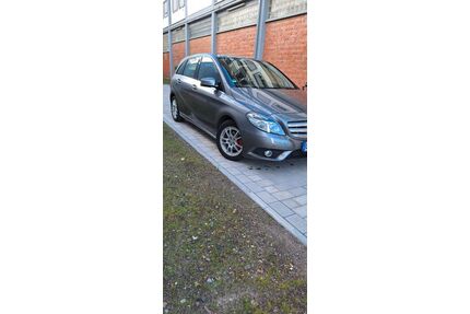 Mercedes-Benz B 180 Gebrauchtwagen