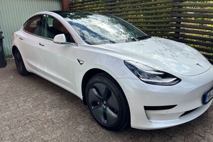 Tesla Model 3 Gebrauchtwagen
