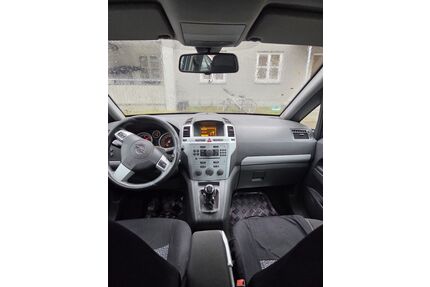 Opel Zafira Gebrauchtwagen