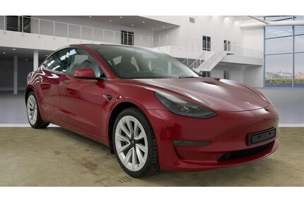 Tesla Model 3 Gebrauchtwagen