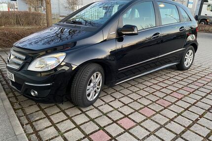 Mercedes-Benz B 180 Gebrauchtwagen