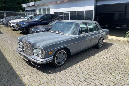 Audi 300 