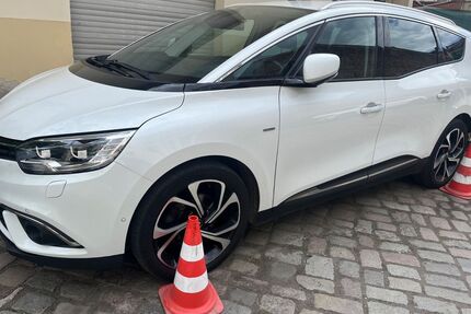 Renault Grand Scenic Gebrauchtwagen
