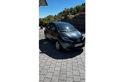 Ford Aygo (X) 
