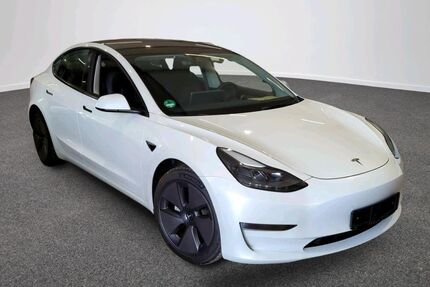 Tesla Model 3 Gebrauchtwagen