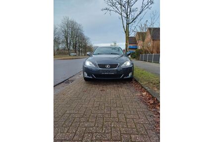 Lexus IS 220 Gebrauchtwagen