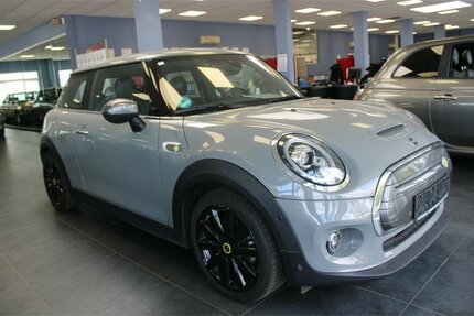 Mini Cooper SE Trim XL - Leder - Navi - Panorama - 