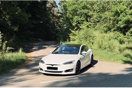 Tesla Model S Gebrauchtwagen