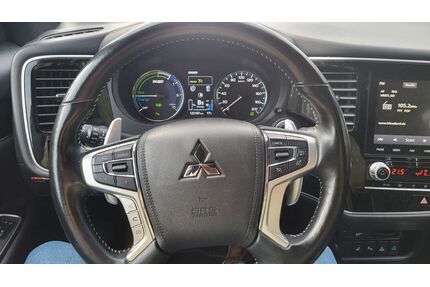 Mitsubishi Plug-in Hybrid Outlander Gebrauchtwagen