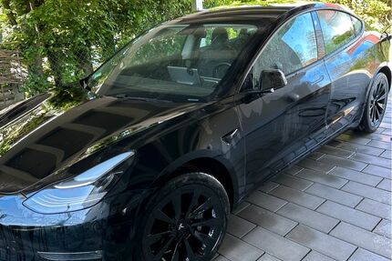 Tesla Model 3 Gebrauchtwagen