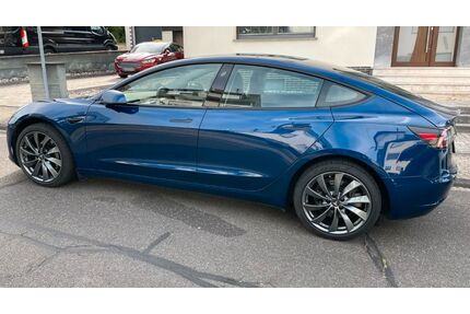 Tesla Model 3 Gebrauchtwagen