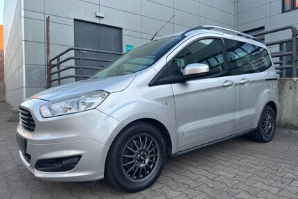 Ford Tourneo Courier Gebrauchtwagen