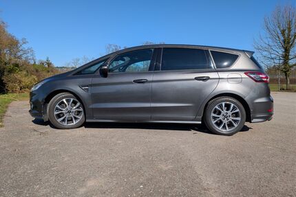 Ford S-Max Gebrauchtwagen