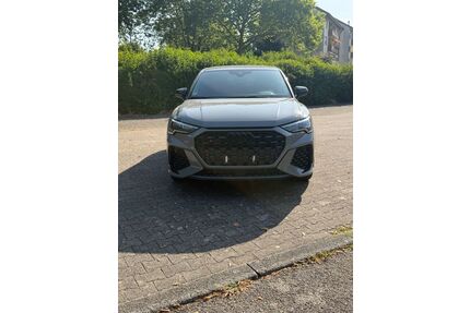 Audi RSQ3 Gebrauchtwagen