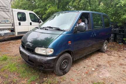 Nissan Serena Gebrauchtwagen