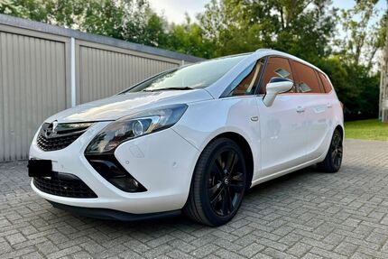 Opel Zafira Tourer Gebrauchtwagen