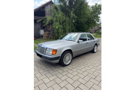 Mercedes-Benz E 200 Gebrauchtwagen