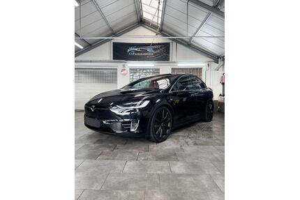 Tesla Model X Gebrauchtwagen