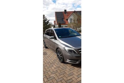 Mercedes-Benz B 200 Gebrauchtwagen