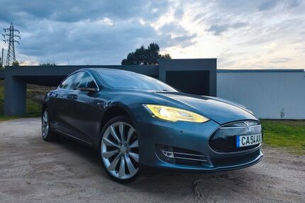 Tesla Model S Gebrauchtwagen