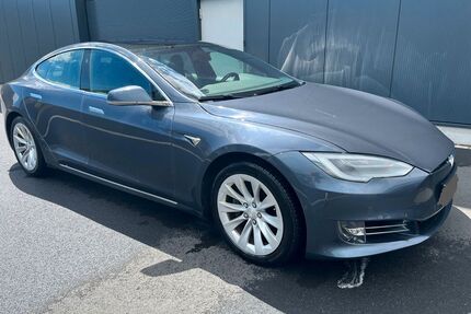 Tesla Model S Gebrauchtwagen