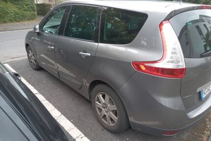 Renault Grand Scenic Gebrauchtwagen