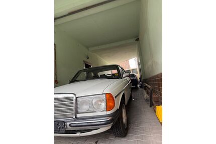 Mercedes-Benz 200 Gebrauchtwagen