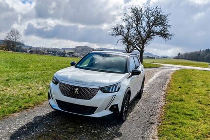 Peugeot e-2008 Gebrauchtwagen