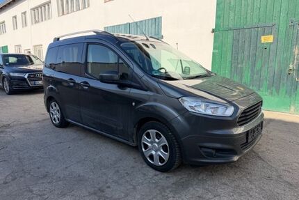 Ford Tourneo Courier Gebrauchtwagen