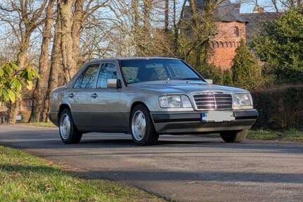 Mercedes-Benz 220 Gebrauchtwagen