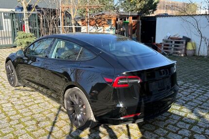 Tesla Model 3 Gebrauchtwagen